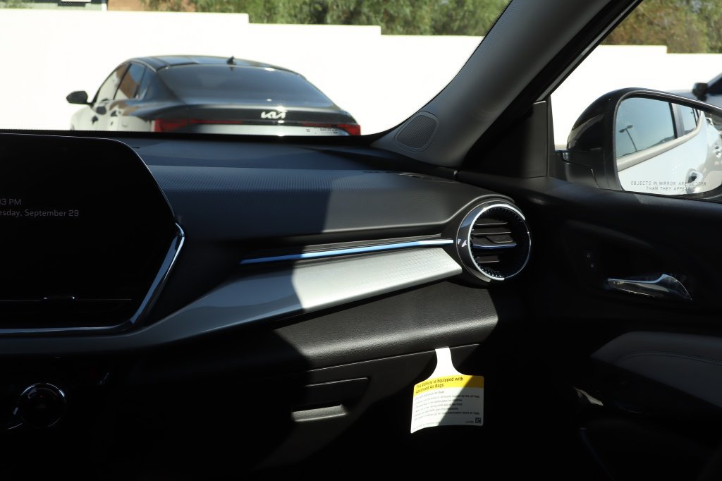 2026 Chevrolet Trax LT - Photo 28
