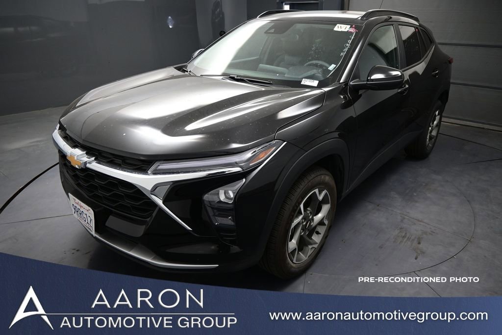 2025 Chevrolet Trax LT's photo