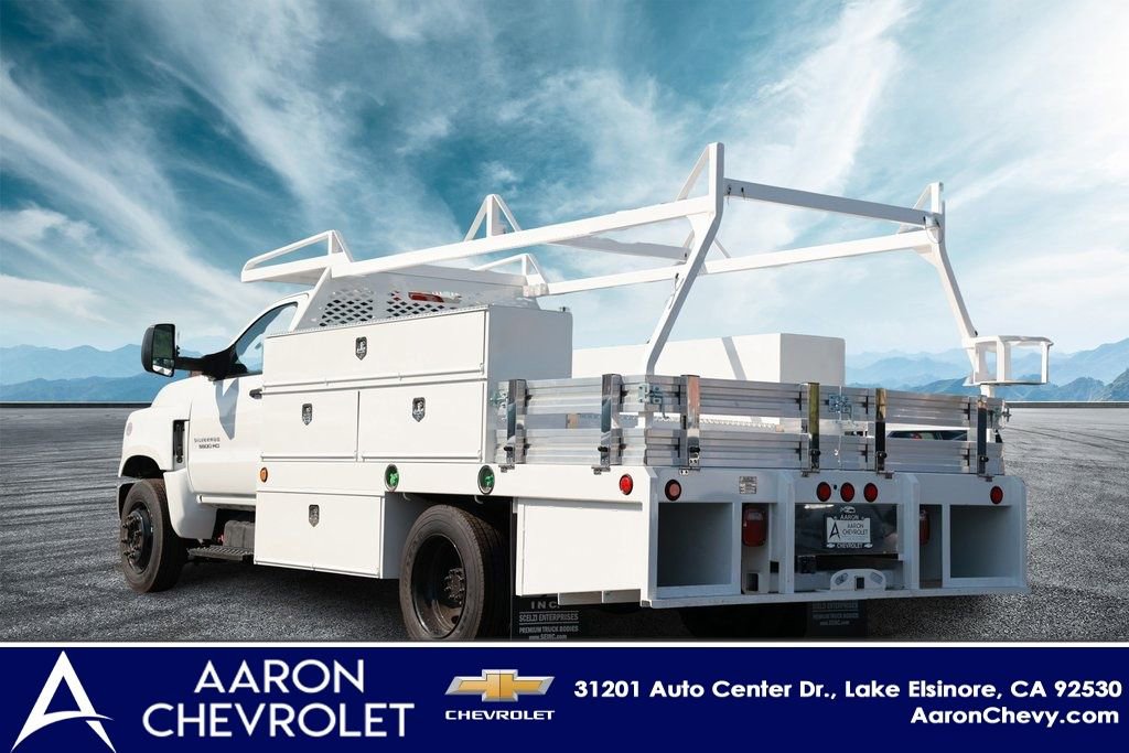 2024 Chevrolet Silverado 5500HD Work Truck photo 2