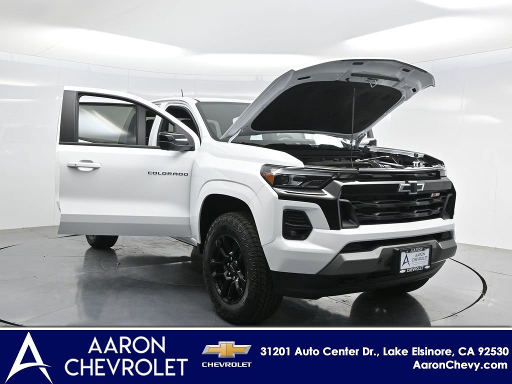 2025 Chevrolet Colorado Z71 - Photo 30