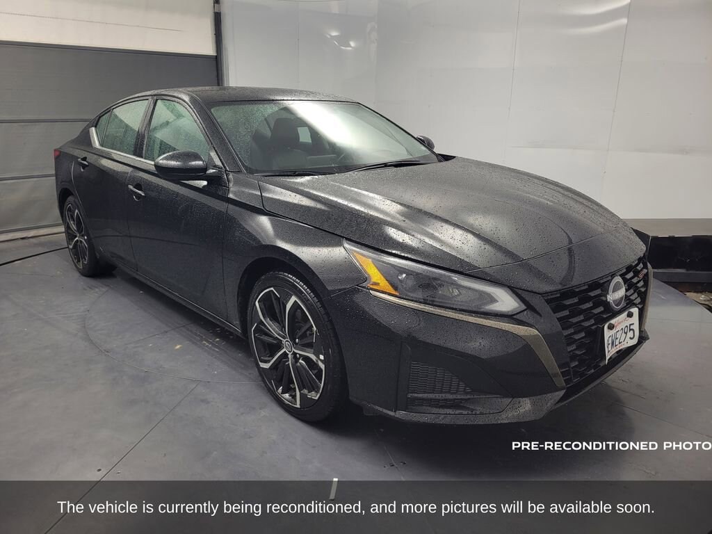 Used 2023 Nissan Altima 2.5 SR Sedan