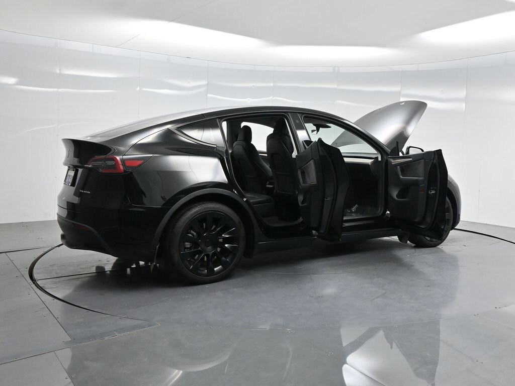 Used 2023 Tesla Model Y Long Range SUV