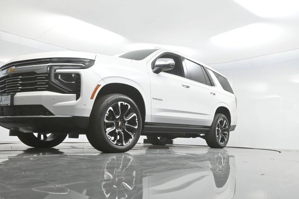 2025 Chevrolet Tahoe Premier - Photo 14