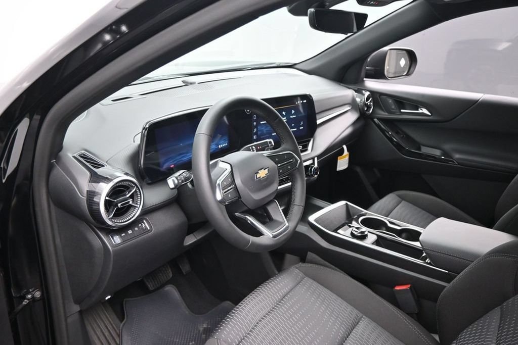 2026 Chevrolet Equinox LT - Photo 8