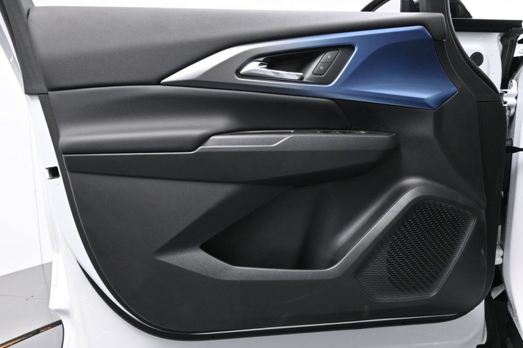 2026 Chevrolet Equinox EV 2LT - Photo 30