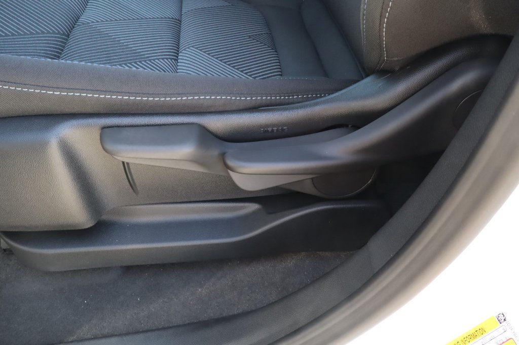 2027 Chevrolet Bolt LT - Photo 19