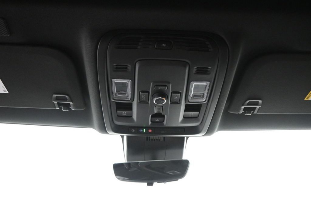 2025 Chevrolet Tahoe Premier - Photo 28