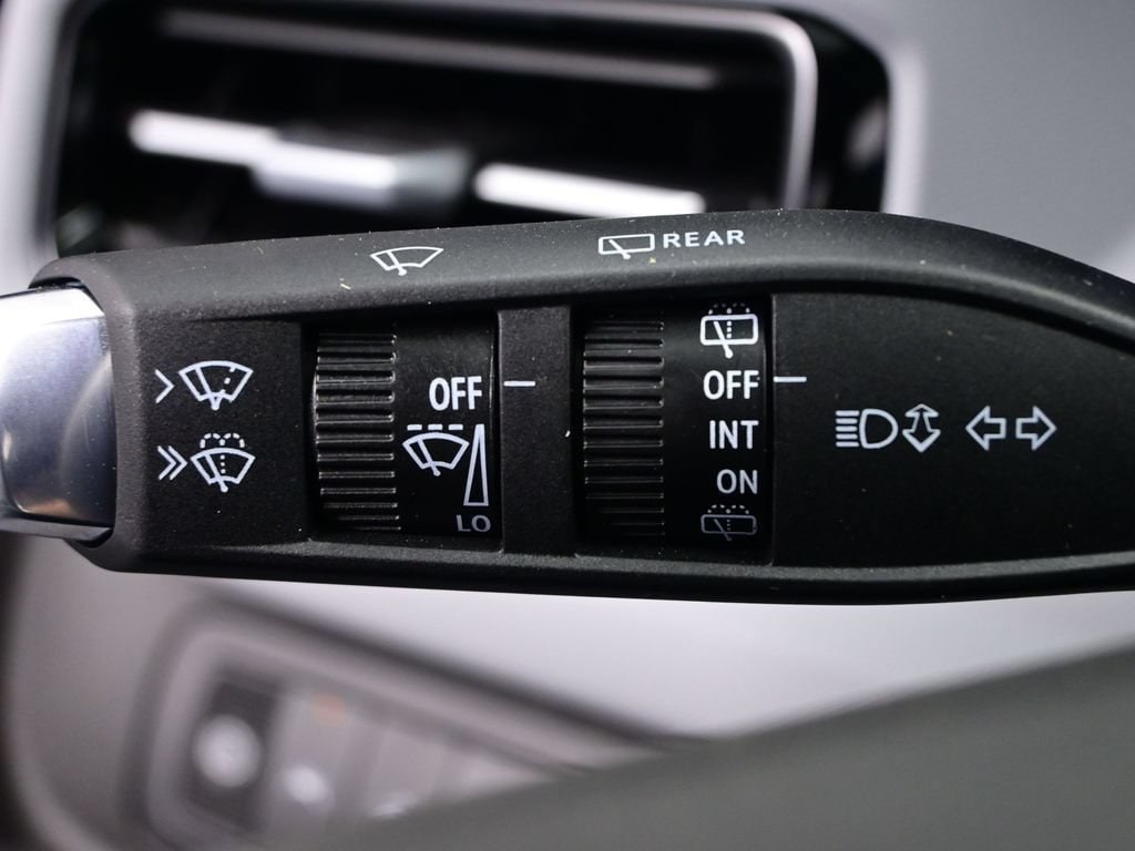 2027 Chevrolet Bolt LT - Photo 25
