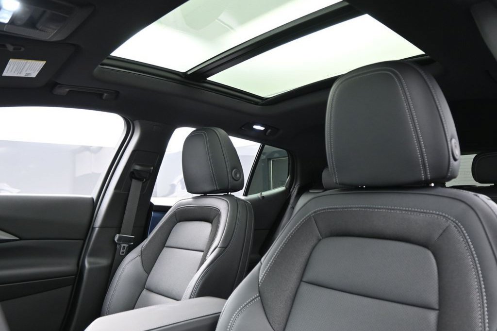 2026 Chevrolet Equinox EV 2LT - Photo 42
