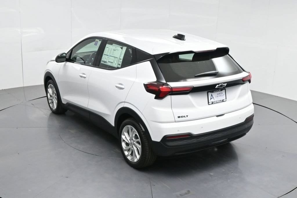 2027 Chevrolet Bolt LT - Photo 63