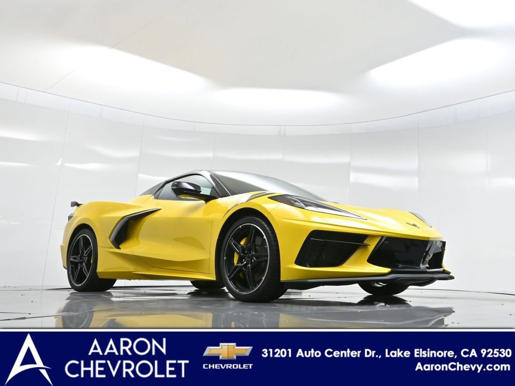2025 Chevrolet Corvette Stingray 3LT Convertible photo 2