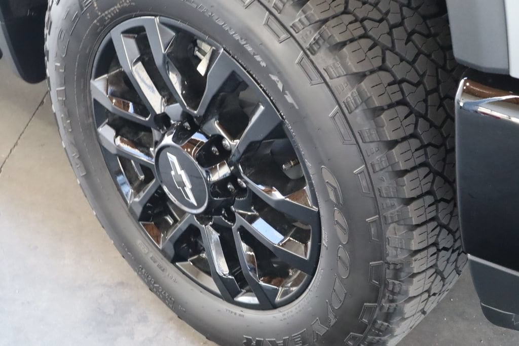 2026 Chevrolet Silverado 2500 HD Custom - Photo 10