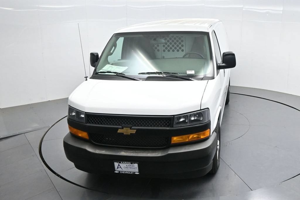 2026 Chevrolet Express Cargo Work Van - Photo 55