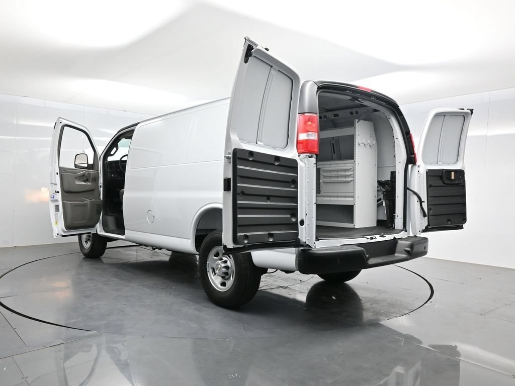 2026 Chevrolet Express Cargo Work Van - Photo 50