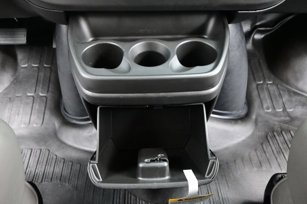 2026 Chevrolet Express Cargo Work Van - Photo 26