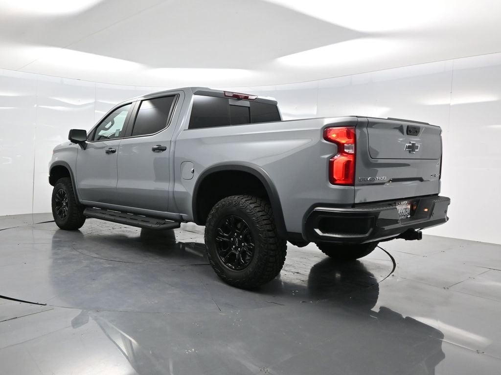 2025 Chevrolet Silverado 1500 ZR2 photo 4