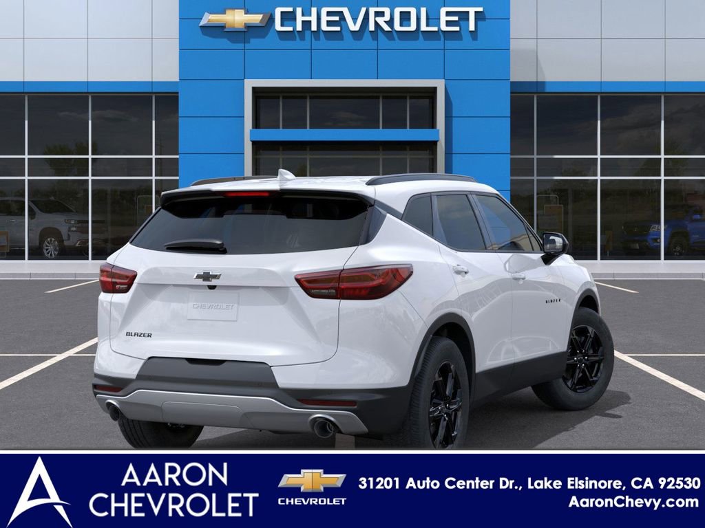 2025 Chevrolet Blazer 2LT photo 4