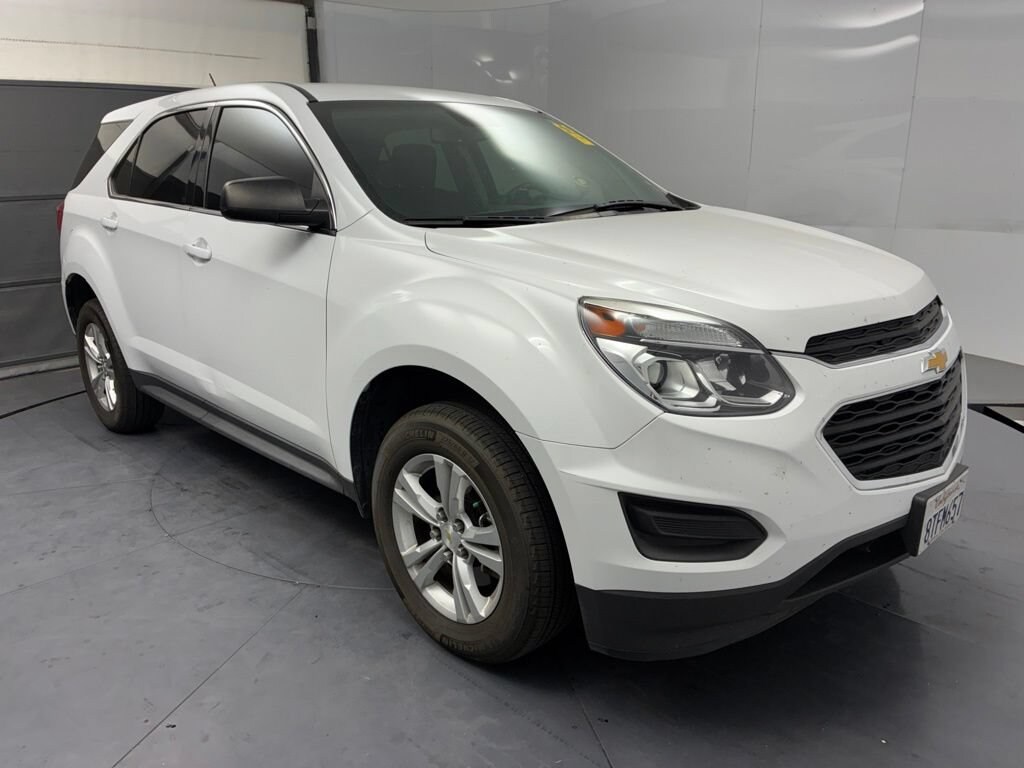 Used 2017 Chevrolet Equinox LS SUV