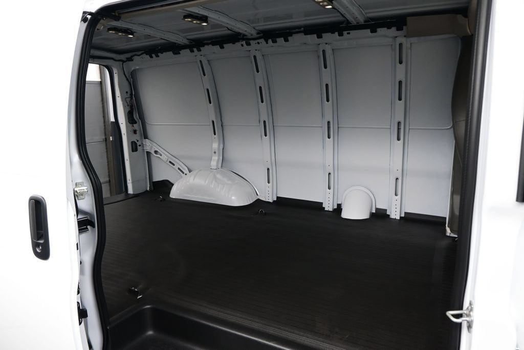 2026 Chevrolet Express Cargo Work Van - Photo 28