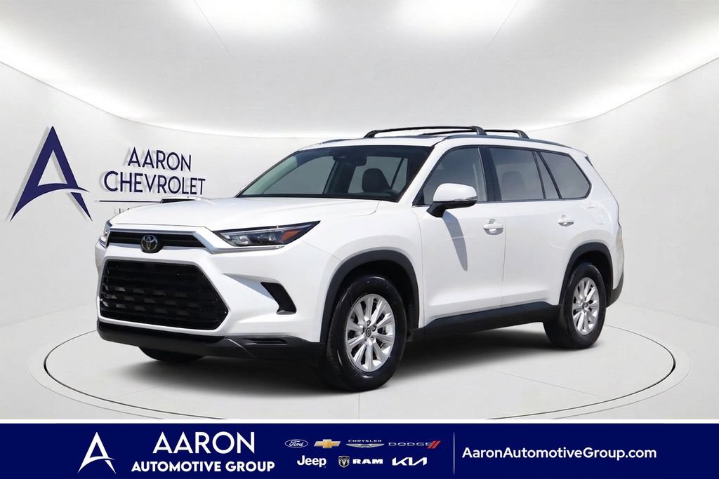 2025 Toyota Grand Highlander Hybrid XLE — photo 1 of 24