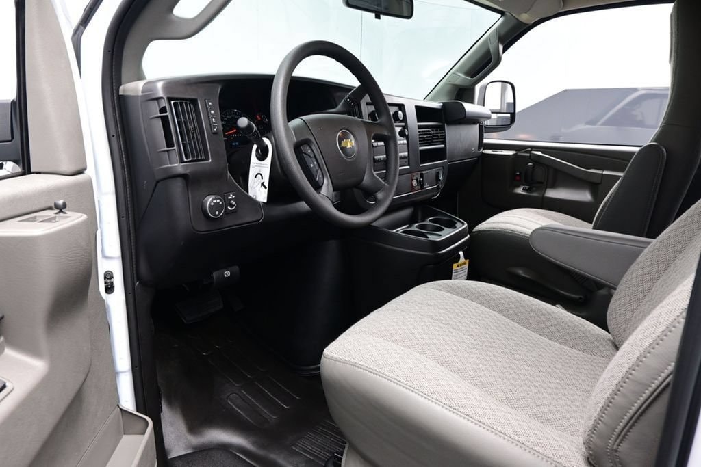 2026 Chevrolet Express Cargo Work Van - Photo 8