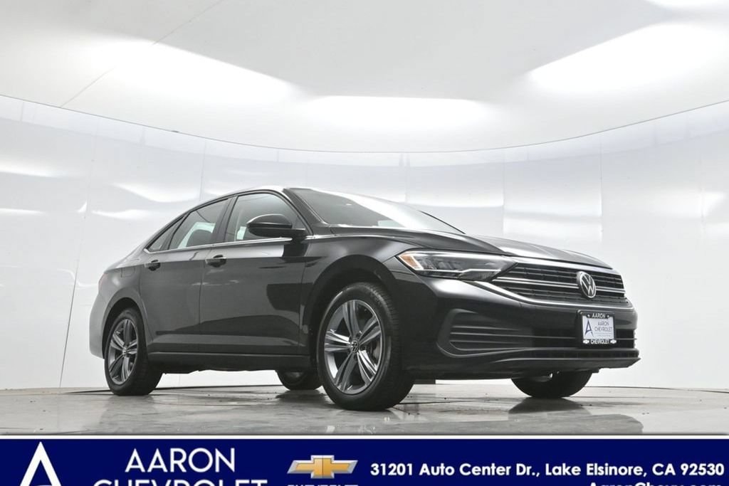 Used 2024 Volkswagen Jetta SE with VIN 3VW7M7BU3RM036607 for sale in Lake Elsinore, CA