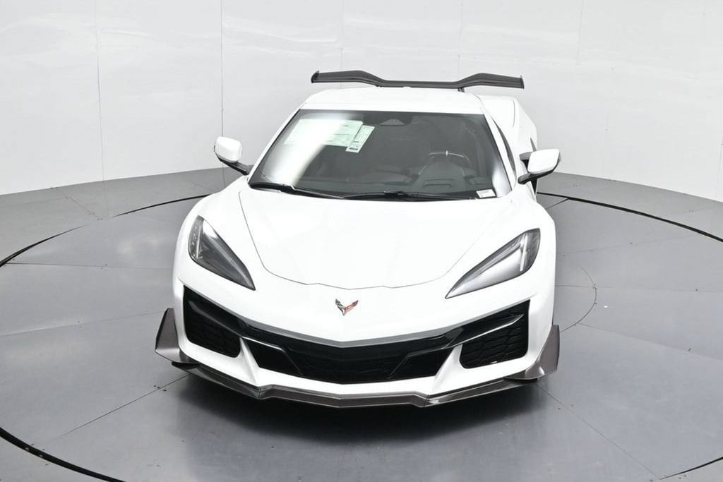 2025 Chevrolet Corvette 3LZ - Photo 40