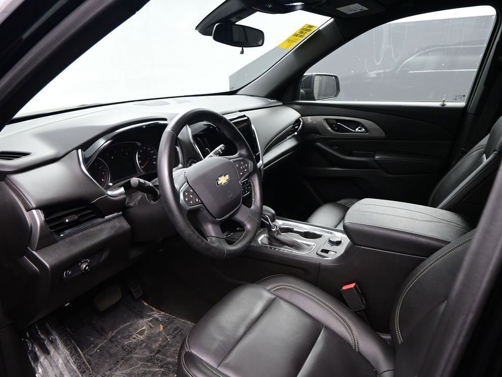 2023 Chevrolet Traverse LT Leather photo 5