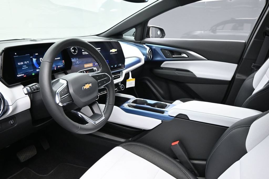 2026 Chevrolet Equinox EV 2LT - Photo 7