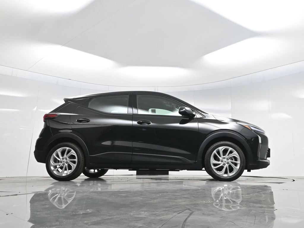 2027 Chevrolet Bolt LT - Photo 67