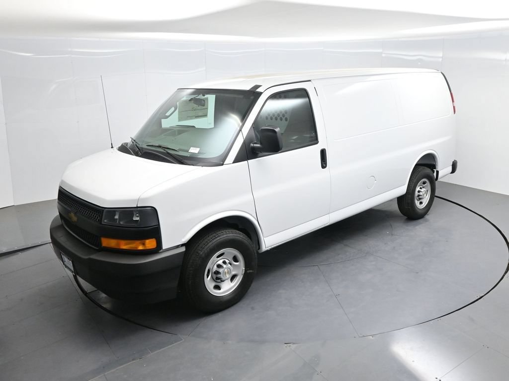 2026 Chevrolet Express Cargo Work Van - Photo 52