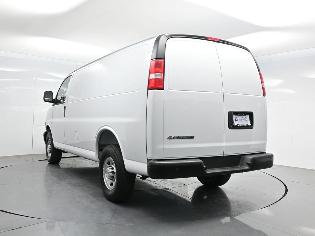 2026 Chevrolet Express Cargo Work Van - Photo 5