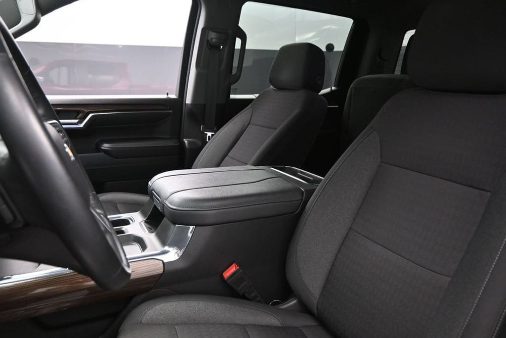 2024 Chevrolet Silverado 1500 LT - Photo 17