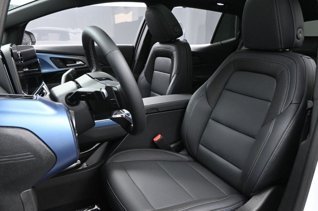 2026 Chevrolet Equinox EV 2LT - Photo 18
