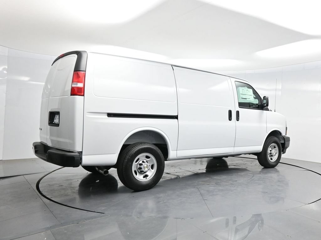 2026 Chevrolet Express Cargo Work Van - Photo 43