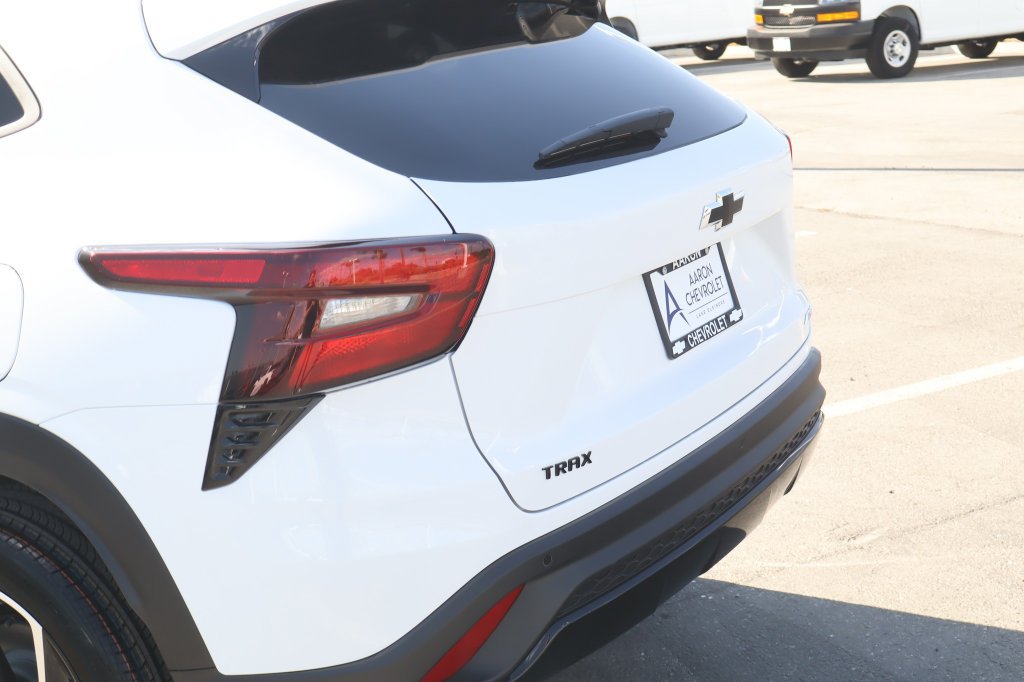 2026 Chevrolet Trax RS - Photo 8