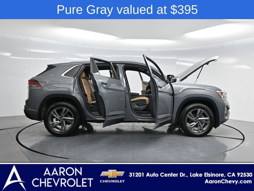 2024 Volkswagen Atlas Cross Sport 2.0T SEL R-Line photo 2