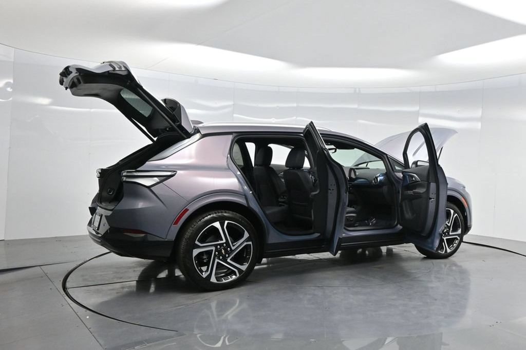 New 2026 Chevrolet Equinox EV LT SUV