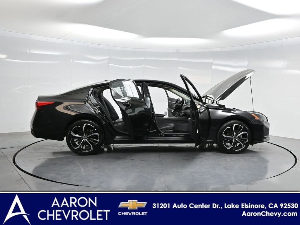 Used 2023 Nissan Altima 2.5 SR Sedan