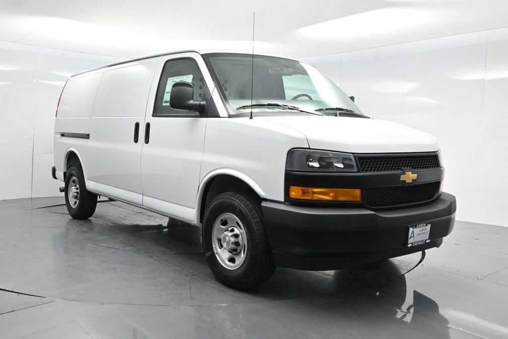 2026 Chevrolet Express Cargo Work Van - Photo 42