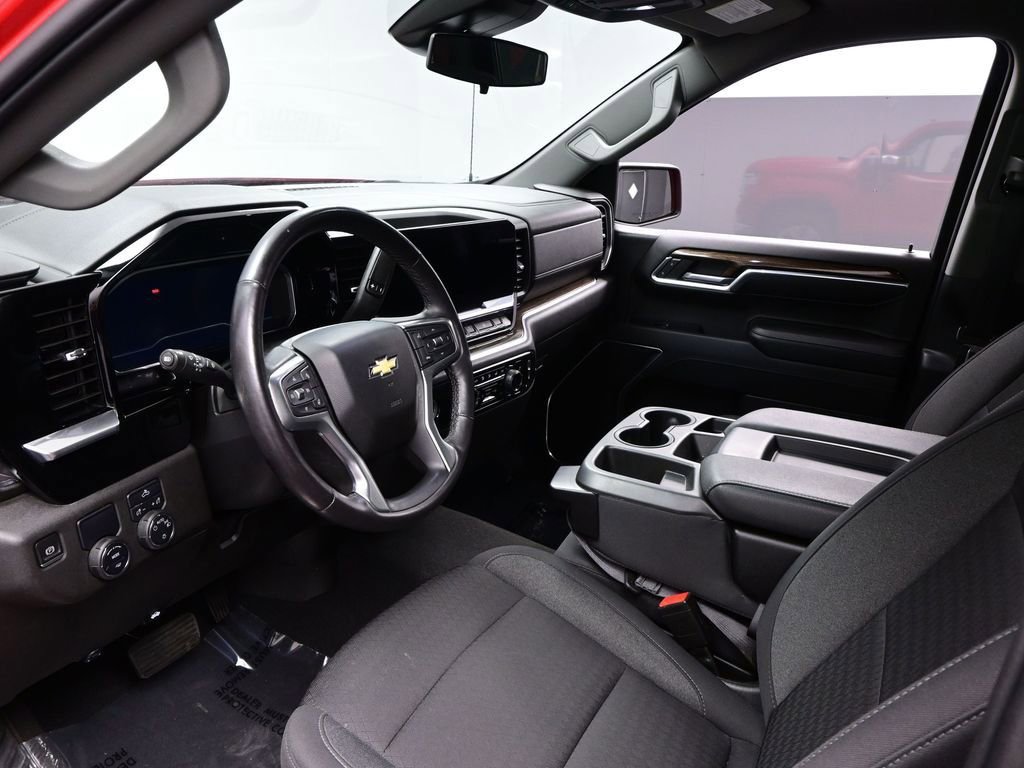 2022 Chevrolet Silverado 1500 LT w/1LT photo 3