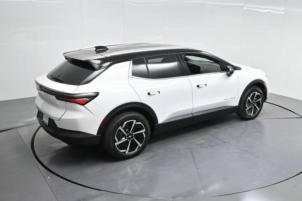 2026 Chevrolet Equinox EV 2LT - Photo 50