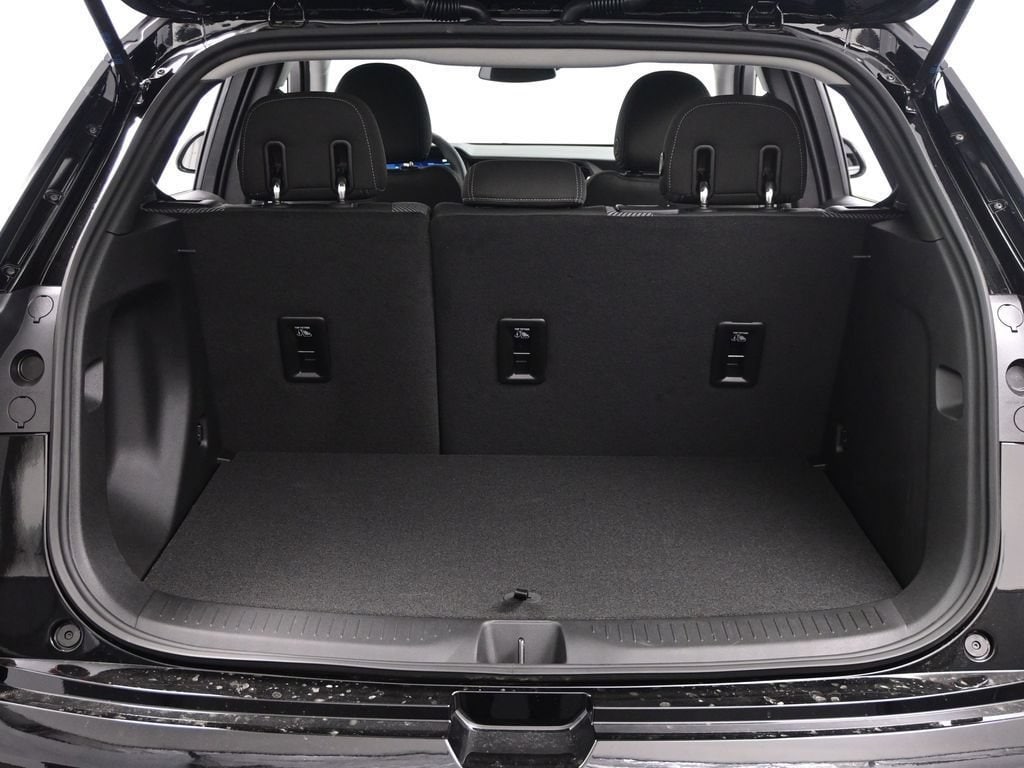 2027 Chevrolet Bolt LT - Photo 38