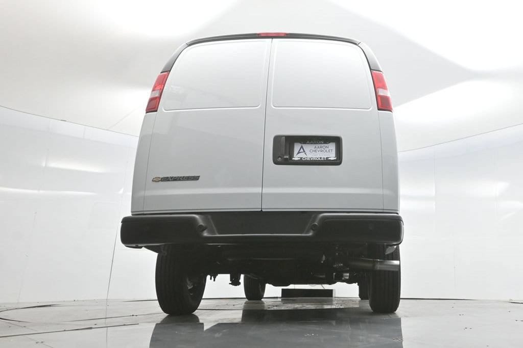 2026 Chevrolet Express Cargo Work Van - Photo 59