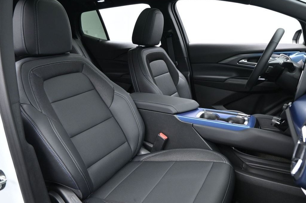 2026 Chevrolet Equinox EV 2LT - Photo 16