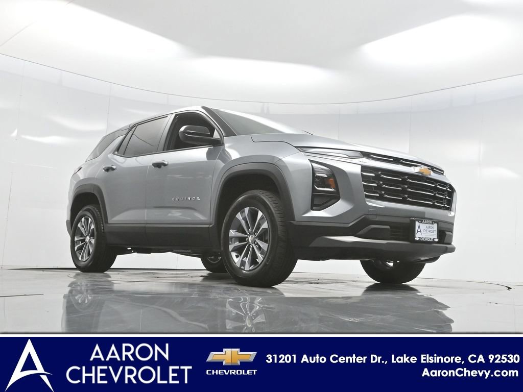2026 Chevrolet Equinox LT photo 2