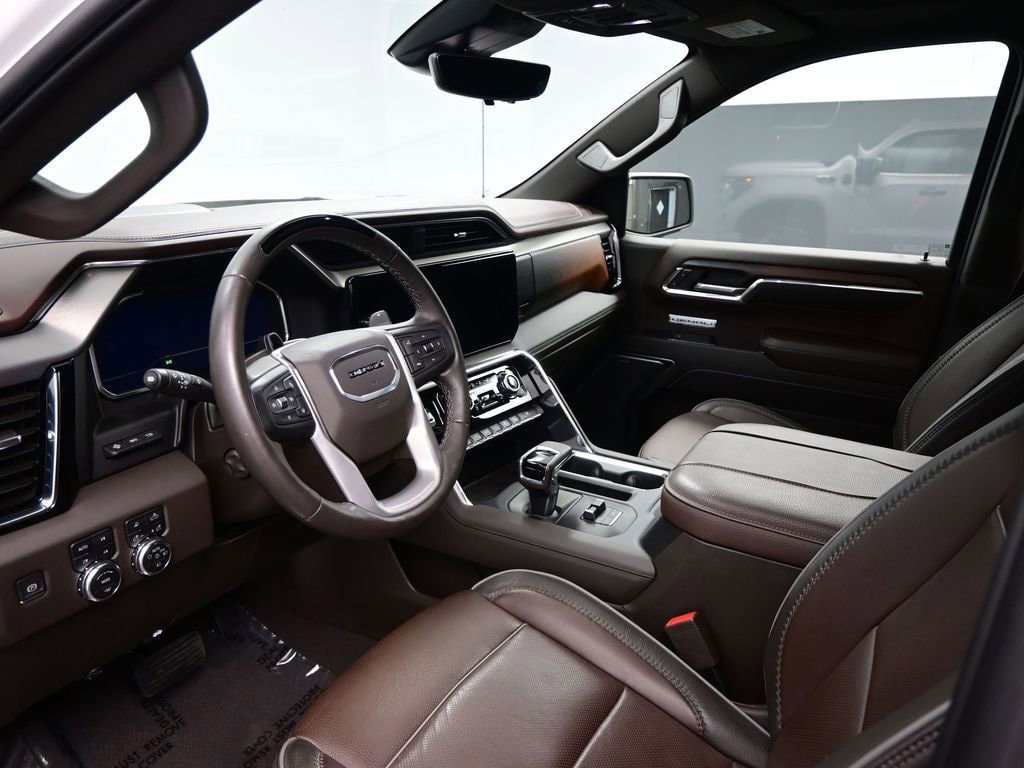 2024 GMC Sierra 1500 Denali photo 3