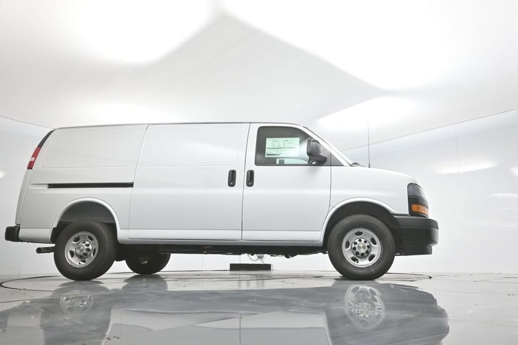 2026 Chevrolet Express Cargo Work Van - Photo 57
