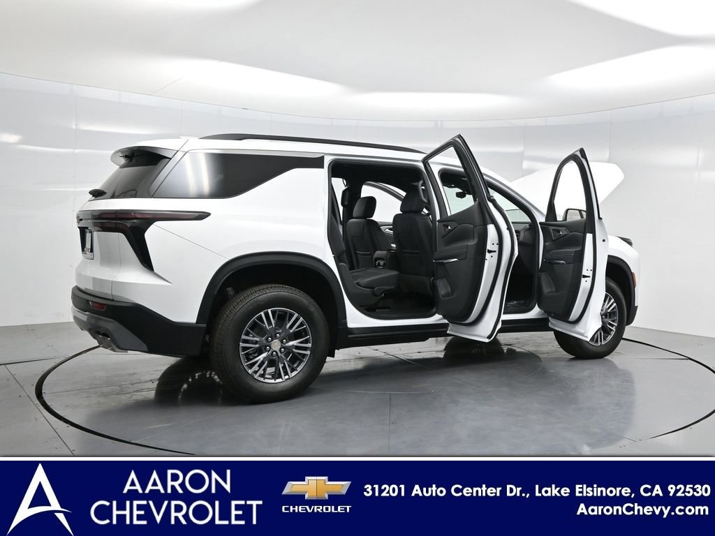 New 2026 Chevrolet Traverse LT SUV