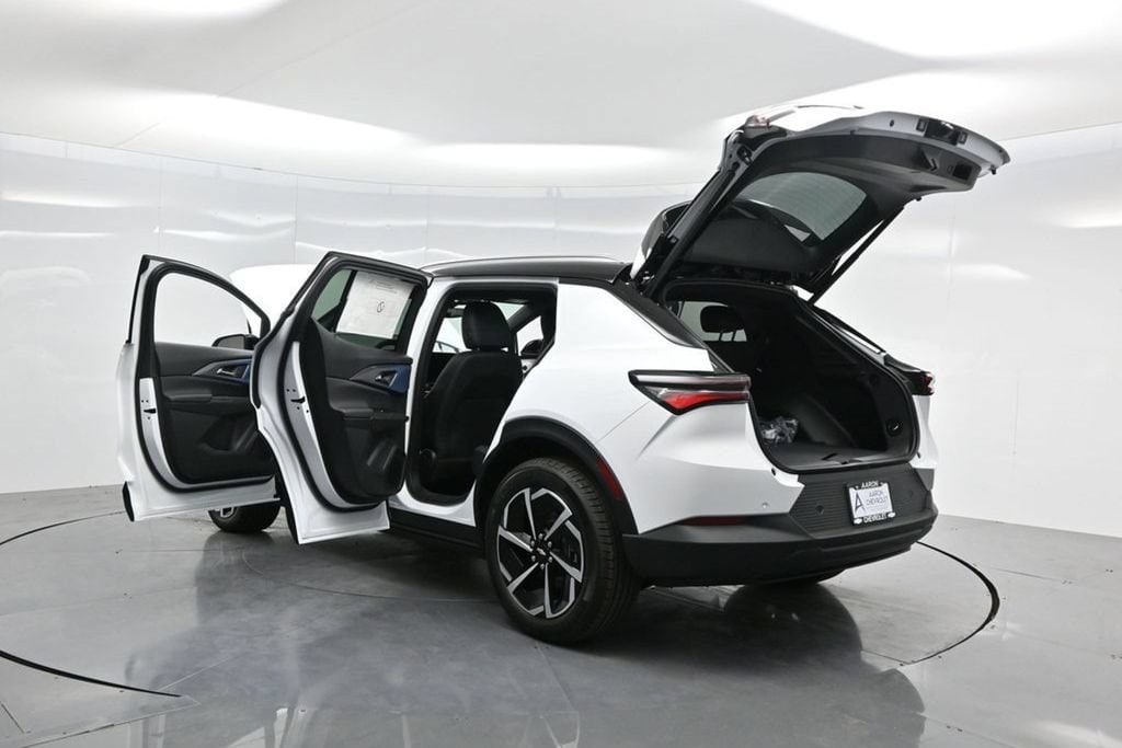 2026 Chevrolet Equinox EV 2LT - Photo 44